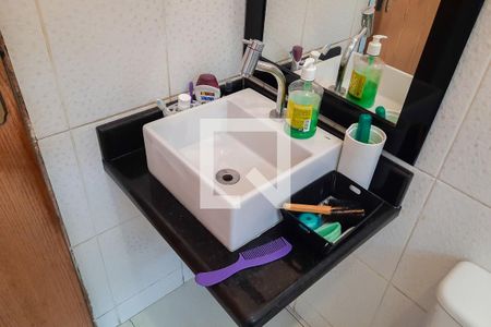 Casa à venda com 350m², 2 quartos e 2 vagasBanheiro 1