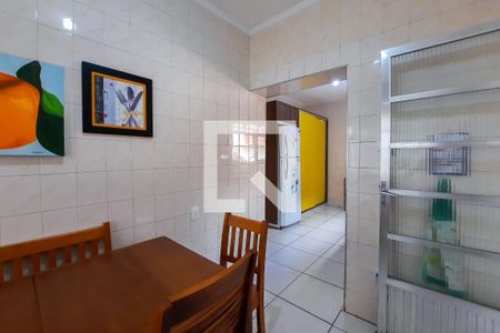 Casa à venda com 350m², 2 quartos e 2 vagasCozinha