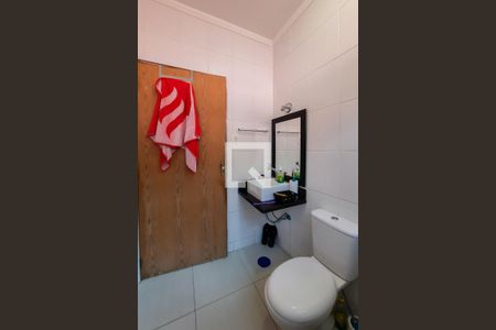 Casa à venda com 350m², 2 quartos e 2 vagasBanheiro 1