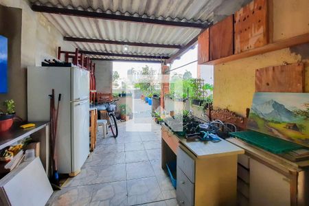 Casa à venda com 350m², 2 quartos e 2 vagasQuintal