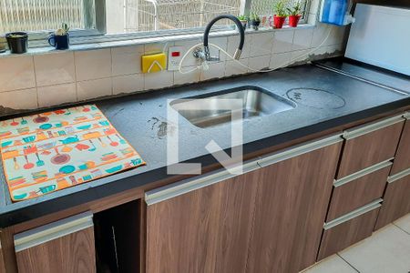 Casa à venda com 350m², 2 quartos e 2 vagasCozinha