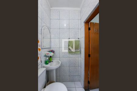 Casa à venda com 350m², 2 quartos e 2 vagasBanheiro 2