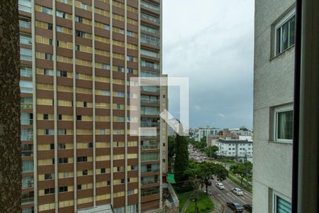 Vista da Sala de apartamento para alugar com 2 quartos, 73m² em Água Verde, Curitiba