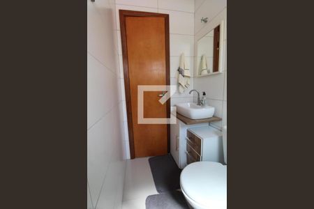 Casa de condomínio à venda com 44m², 2 quartos e 1 vagaBanheiro