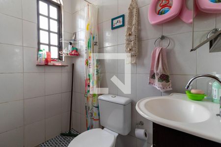 Casa à venda com 180m², 5 quartos e 1 vagaBanheiro 1