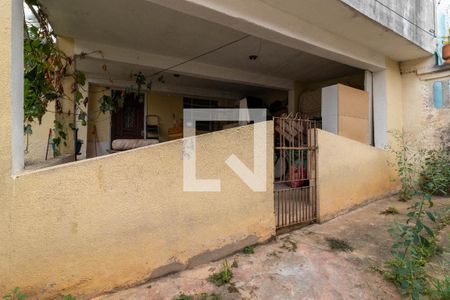 Casa à venda com 180m², 5 quartos e 1 vagaQuintal dos Fundos