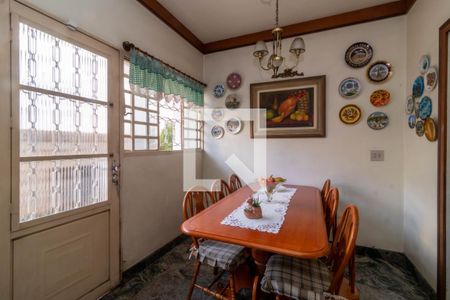 Casa à venda com 4 quartos, 366m² em Barroca, Belo Horizonte