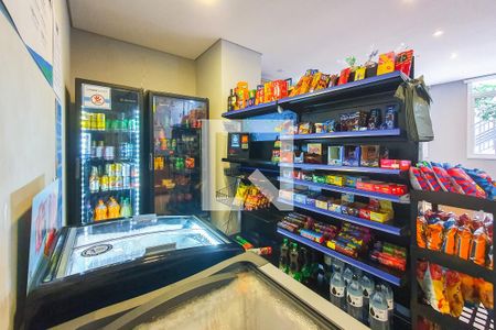 Studio à venda com 34m², 1 quarto e 1 vaga Studio à venda com 34m², 1 quarto e 1 vagaSelf Market