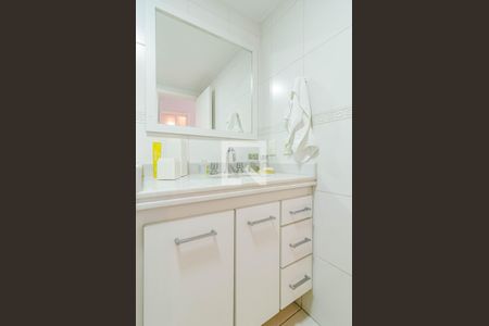 Apartamento para alugar com 55m², 2 quartos e 1 vaga Apartamento para alugar com 55m², 2 quartos e 1 vagaBanheiro da suíte