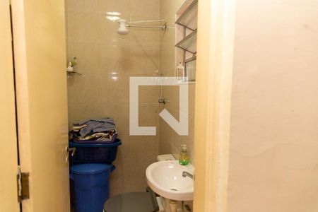 Casa à venda com 225m², 4 quartos e 2 vagasBanheiro de Serviço