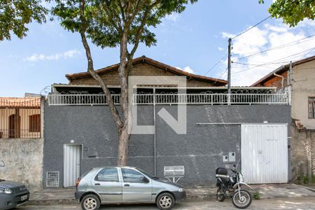 Casa à venda com 360m², 3 quartos e 1 vagaFachada
