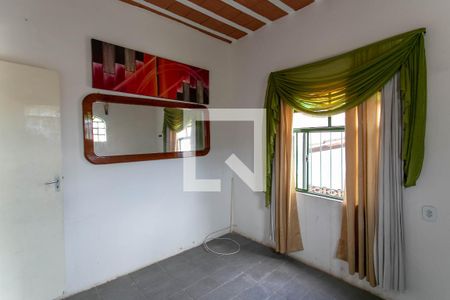 Casa à venda com 360m², 3 quartos e 1 vagaBarracão - Quarto