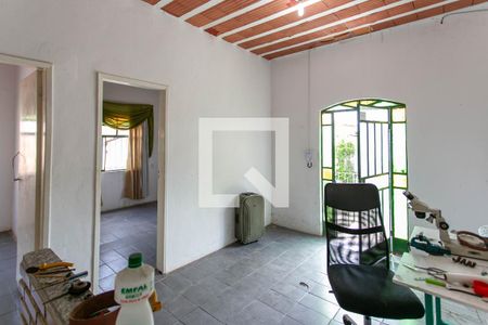 Casa à venda com 360m², 3 quartos e 1 vagaBarracão - Sala