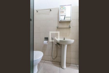 Casa à venda com 360m², 3 quartos e 1 vagaBarracão - Banheiro