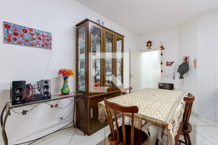 Casa à venda com 253m², 3 quartos e 4 vagas Casa à venda com 253m², 3 quartos e 4 vagasCozinha