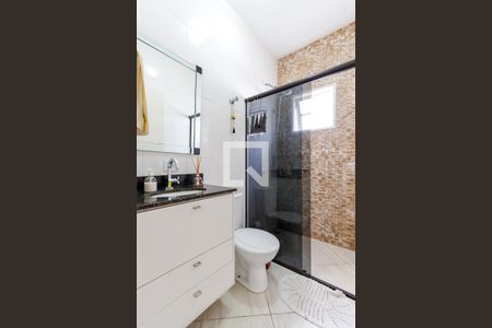 Casa à venda com 253m², 3 quartos e 4 vagas Casa à venda com 253m², 3 quartos e 4 vagasBanheiro