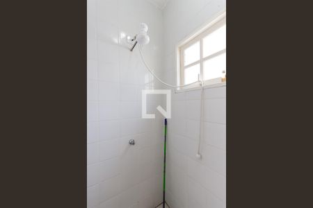 Casa à venda com 253m², 3 quartos e 4 vagas Casa à venda com 253m², 3 quartos e 4 vagasBanheiro Salão