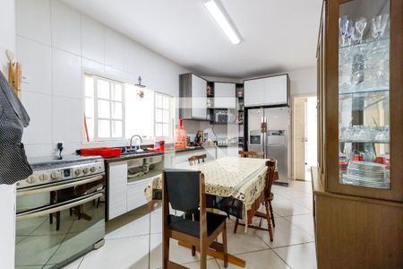 Casa à venda com 253m², 3 quartos e 4 vagas Casa à venda com 253m², 3 quartos e 4 vagasCozinha