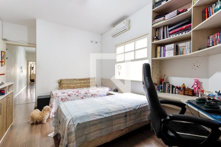 Casa à venda com 253m², 3 quartos e 4 vagas Casa à venda com 253m², 3 quartos e 4 vagasSuíte 2