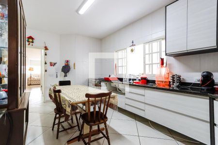 Casa à venda com 253m², 3 quartos e 4 vagas Casa à venda com 253m², 3 quartos e 4 vagasCozinha