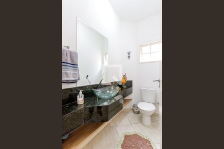 Lavabo de casa à venda com 3 quartos, 253m² em Vila Mazzei, São Paulo