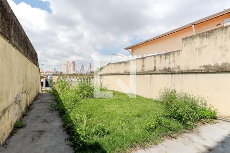 Casa à venda com 253m², 3 quartos e 4 vagas Casa à venda com 253m², 3 quartos e 4 vagasQuintal