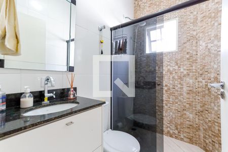 Casa à venda com 253m², 3 quartos e 4 vagas Casa à venda com 253m², 3 quartos e 4 vagasBanheiro