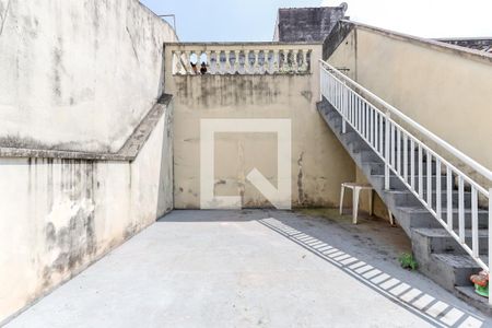 Casa à venda com 253m², 3 quartos e 4 vagas Casa à venda com 253m², 3 quartos e 4 vagasQuintal