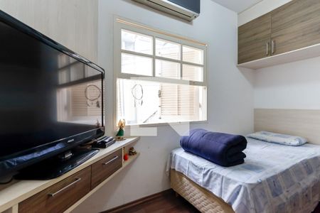 Casa à venda com 253m², 3 quartos e 4 vagas Casa à venda com 253m², 3 quartos e 4 vagasQuarto 3