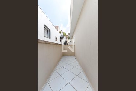 Casa à venda com 253m², 3 quartos e 4 vagas Casa à venda com 253m², 3 quartos e 4 vagasSacada Suíte 1