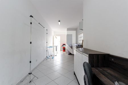 Casa à venda com 253m², 3 quartos e 4 vagas Casa à venda com 253m², 3 quartos e 4 vagasSalão