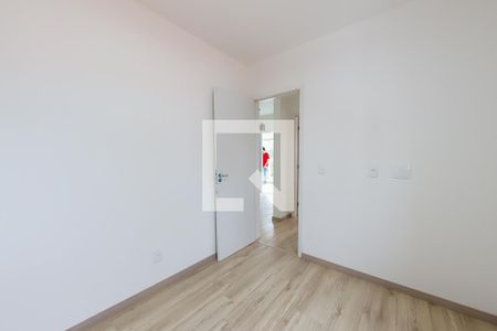 Quarto 1 de apartamento para alugar com 2 quartos, 55m² em Vila Galvão, Guarulhos