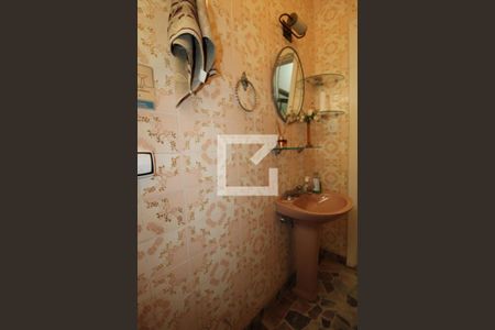 Casa à venda com 412m², 4 quartos e 5 vagasLavabo