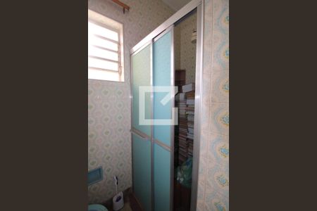 Casa à venda com 412m², 4 quartos e 5 vagasBanheiro da Suíte