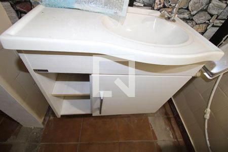 Casa à venda com 412m², 4 quartos e 5 vagasBanheiro inferior 2