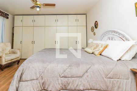 Casa à venda com 360m², 3 quartos e 2 vagasSuíte