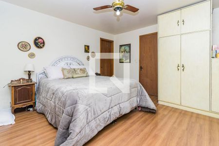 Casa à venda com 360m², 3 quartos e 2 vagasSuíte