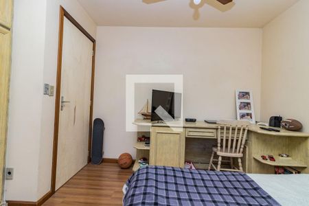 Casa à venda com 360m², 3 quartos e 2 vagasDormitório3