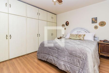 Casa à venda com 360m², 3 quartos e 2 vagasSuíte