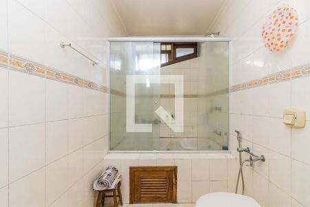 Casa à venda com 360m², 3 quartos e 2 vagasBanheiro da Suíte