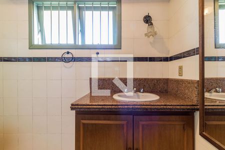 Casa à venda com 360m², 3 quartos e 2 vagasBanheiro Social