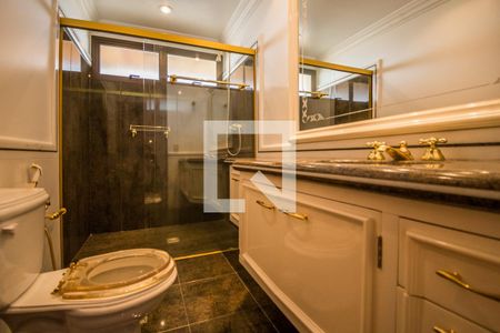 Apartamento à venda com 490m², 6 quartos e 4 vagasBanheiro da Suíte 4