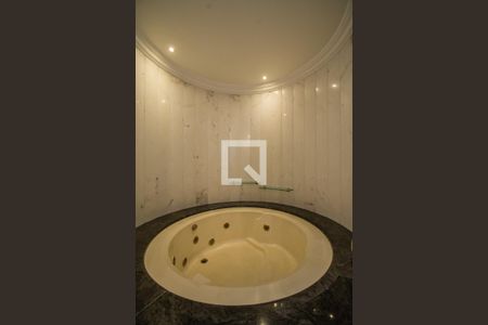 Apartamento à venda com 490m², 6 quartos e 4 vagasBanheiro da Suíte 1