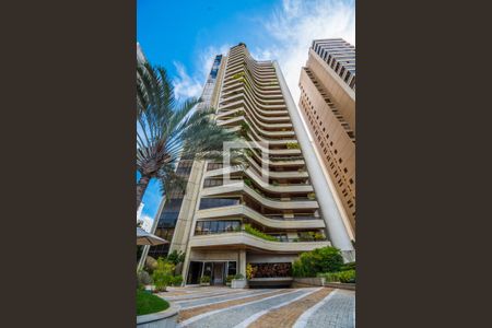 Apartamento à venda com 490m², 6 quartos e 4 vagasFachada