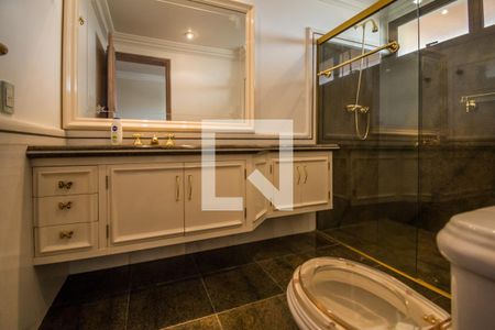 Apartamento à venda com 490m², 6 quartos e 4 vagasBanheiro da Suíte 3