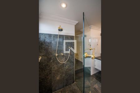 Apartamento à venda com 490m², 6 quartos e 4 vagasBanheiro da Suíte 1