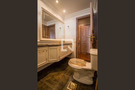 Apartamento à venda com 490m², 6 quartos e 4 vagasBanheiro da Suíte 4