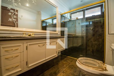 Apartamento à venda com 490m², 6 quartos e 4 vagasBanheiro da Suíte 2