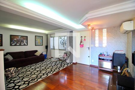 Sala de casa para alugar com 4 quartos, 250m² em Campestre, Santo André