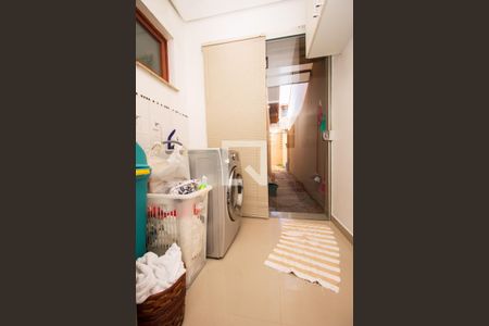 Casa à venda com 65m², 2 quartos e 1 vaga Casa à venda com 65m², 2 quartos e 1 vagaCozinha e Área de Serviço